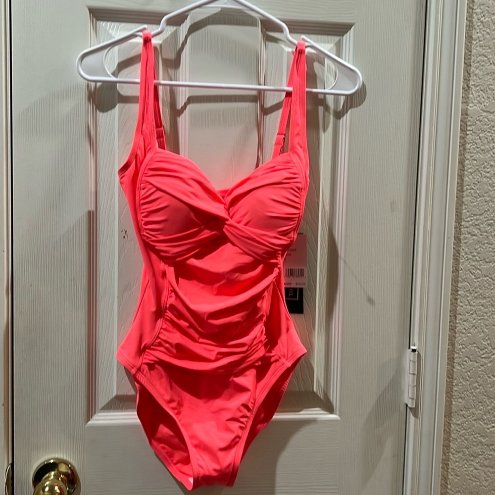 LA BLANCA swimming size 4